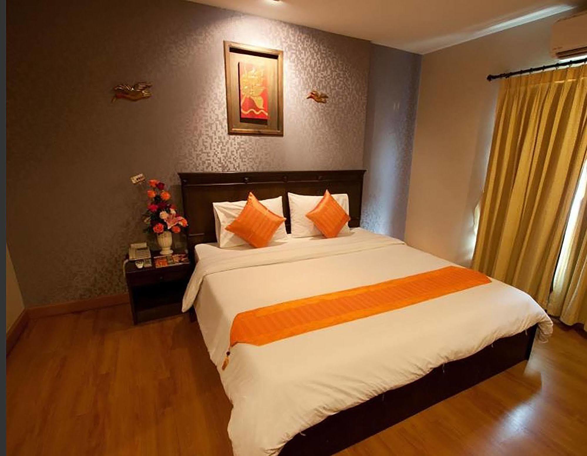 Hotel Lanna House Chiang Mai Esterno foto